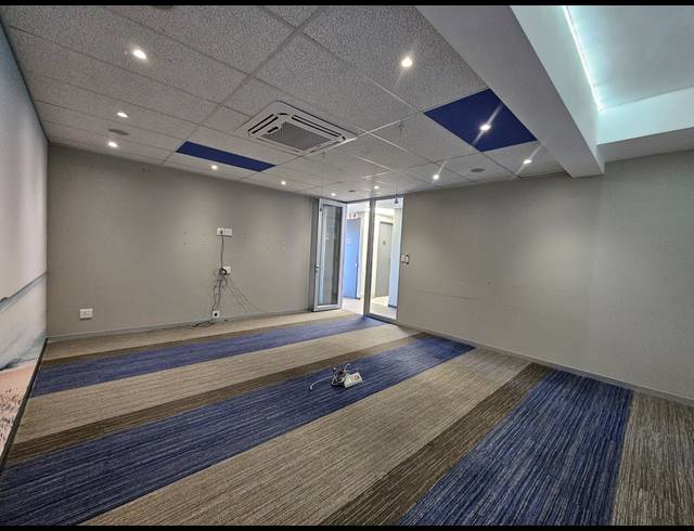 358M² OFFICE TO LET IN BRYANSTON